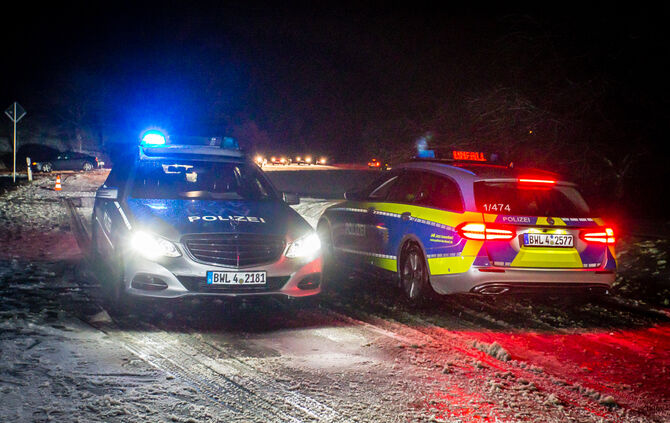 Unfall auf Schneeglätte - Bild 03_5