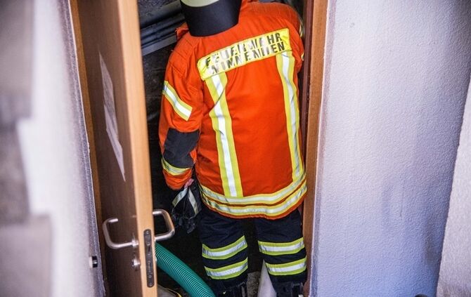 Keller der Kunstschule 5 Meter unter Wasser - Feuerwehr muss abpumpen - Bild 04_3