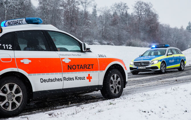 Unfall Burgstetten Erbstetten Maubach Verletzte Feuerwehr Rettungswagen Notarzt_7