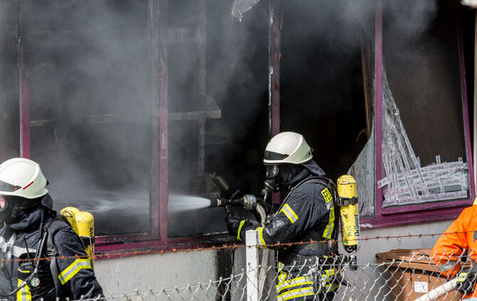 Brand in Chemiewerk - Bild 06_0