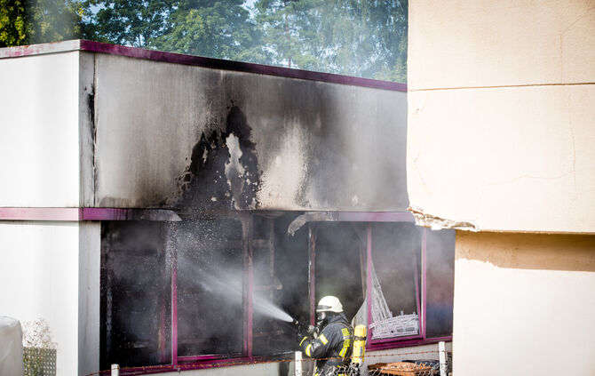 Brand in Chemiewerk - Bild 07_12