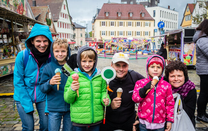 Stadtmarkt trotzt dem Wetter - Bild 39_0