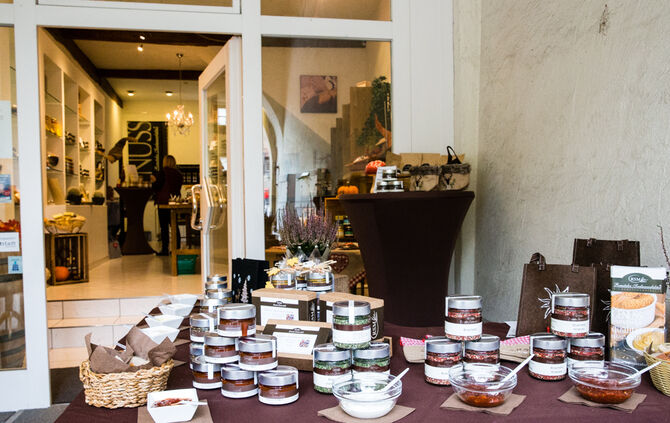 Stadtmarkt trotzt dem Wetter - Bild 04_5