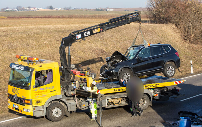 Autokran gegen Pkw - Bild 16_13