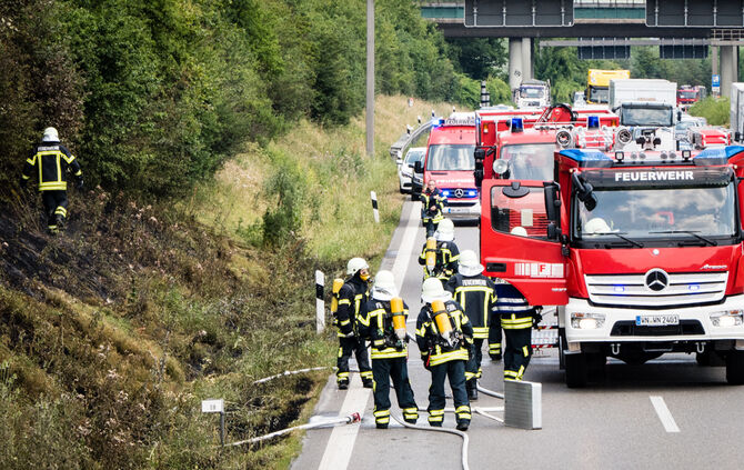 Mehrere Flächenbrände an der B 14 - Bild 17_17