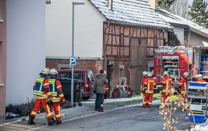 Rauchentwicklung im Heizraum vom Seniorenzentrum löst Feuerwehreinsatz aus - Bild 08_8