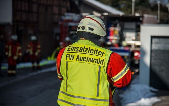 Rauchentwicklung im Heizraum vom Seniorenzentrum löst Feuerwehreinsatz aus - Bild 11_11