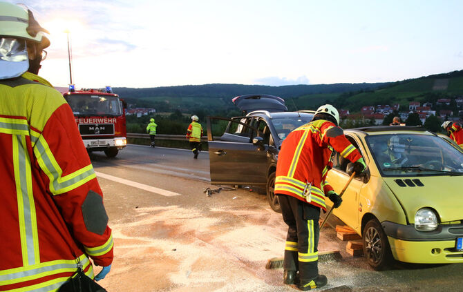 Fotos Unfall B 29 Geradstetten - Bild 18_4