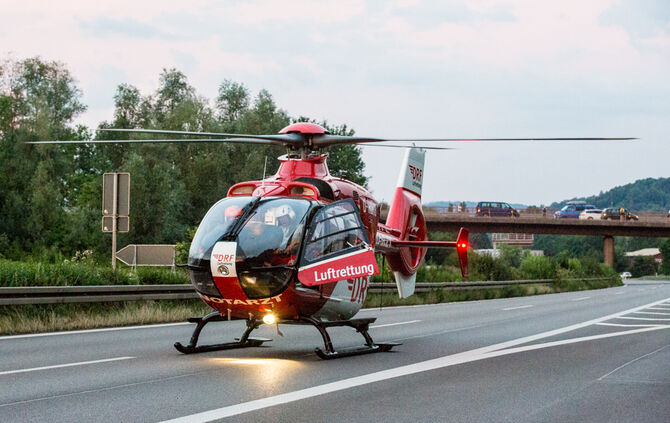 Fotos Unfall B 29 Geradstetten - Bild 09_13