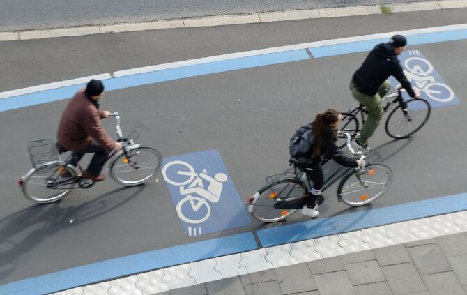 dd8a6a17-eb8d-44bd-b9d4-28f3d67291ea.jpg_0