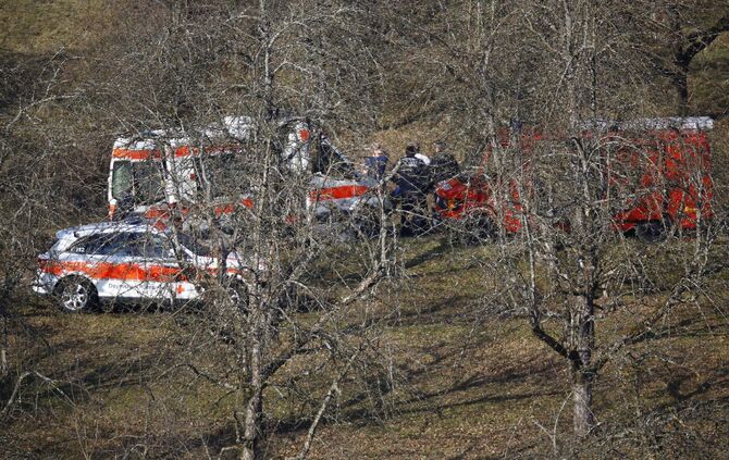 FlÃ¤chenbrand am Hang Person liegt im Feuer_1
