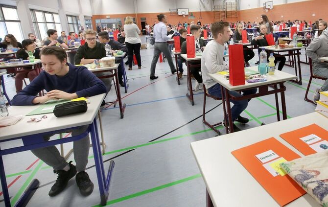 Abiturprüfungen 2017 beginnen_0