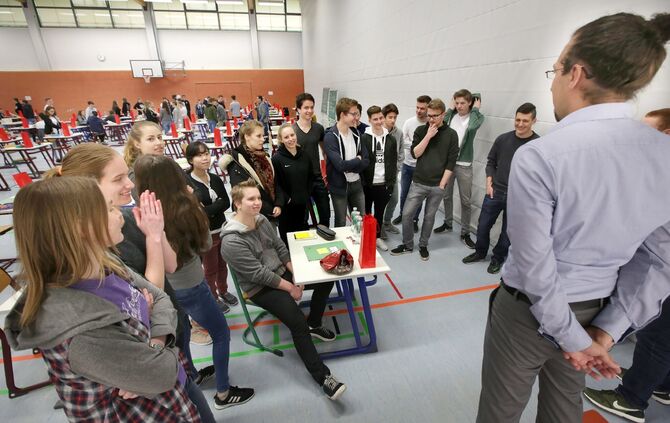 Abiturprüfungen 2017 beginnen_3