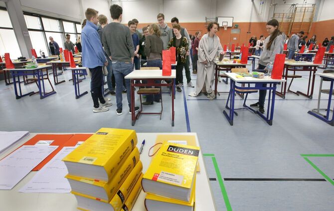 Abiturprüfungen 2017 beginnen_4