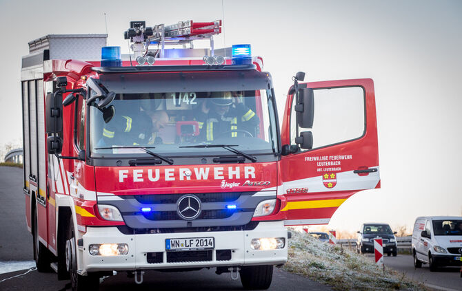 Brennender Pkw auf der B14_7