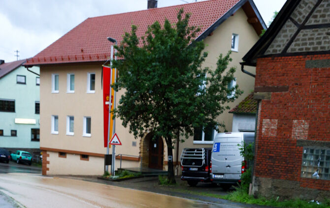Starkregen sorgt für Überflutungen in Weiler zum Stein - Bild 09_21