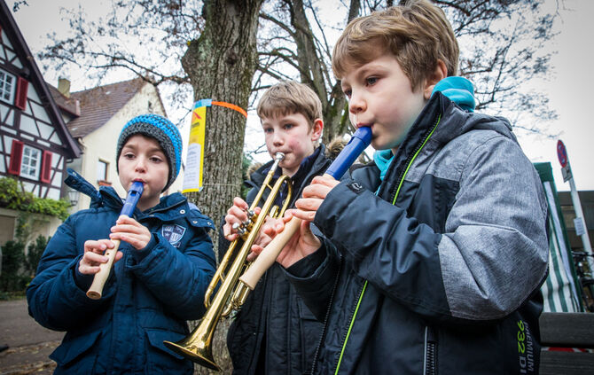 Weihnachtsmarkt der Vereine - Bild 51_0
