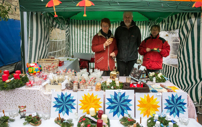 Weihnachtsmarkt der Vereine - Bild 50_4