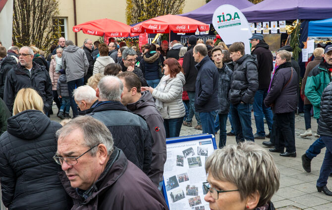 Weihnachtsmarkt der Vereine - Bild 21_33