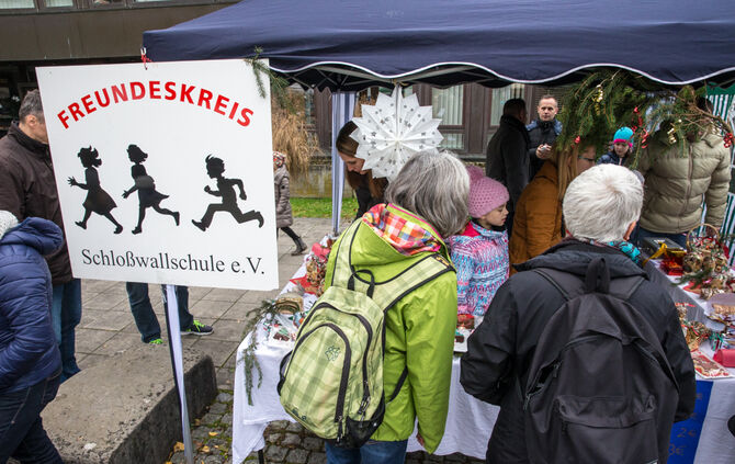 Weihnachtsmarkt der Vereine - Bild 20_34