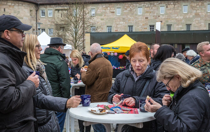 Weihnachtsmarkt der Vereine - Bild 16_38