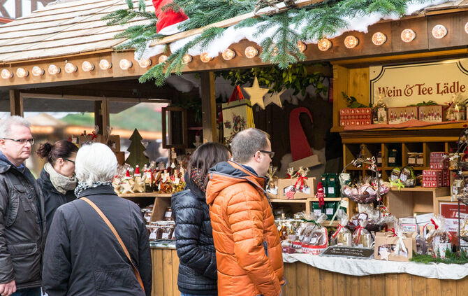 Impressionen von der Weihnachtswelt auf dem Marktplatz_48