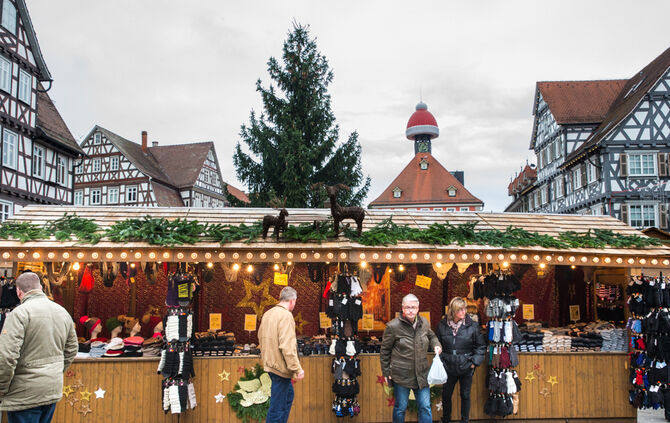 Impressionen von der Weihnachtswelt auf dem Marktplatz_57