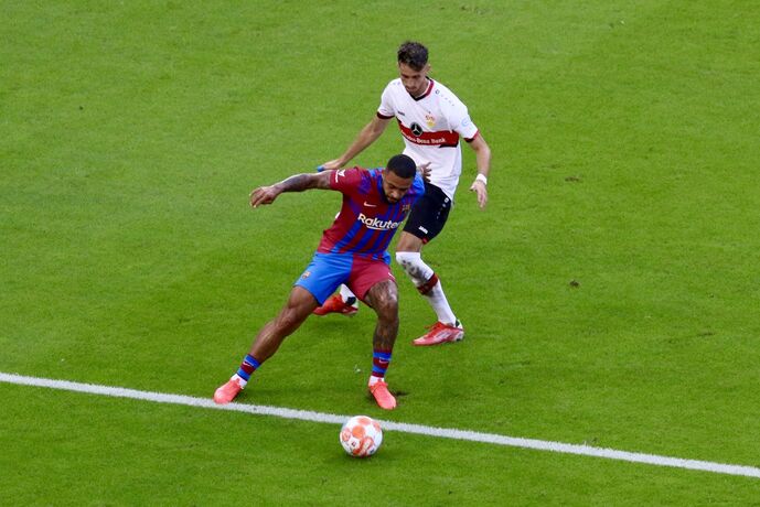 Memphis Depay vs. Atakan Karazor