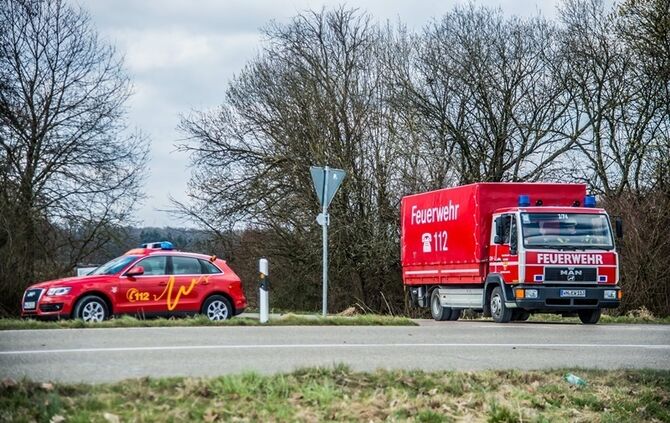 Leutenbach-Nellmersbach: Guelle laeuft in den Bach - Feuerwehr verhindert schlimmeres_10