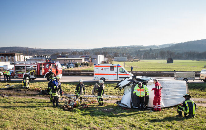 Frontal gegen Baum_4