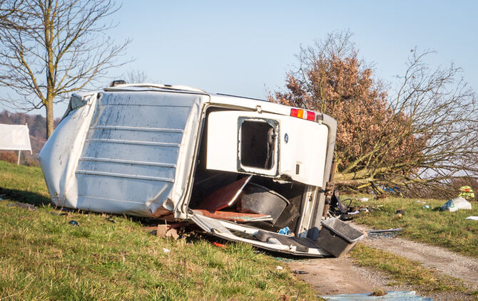 Frontal gegen Baum_12