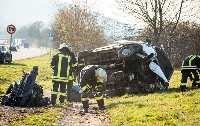 Frontal gegen Baum_15