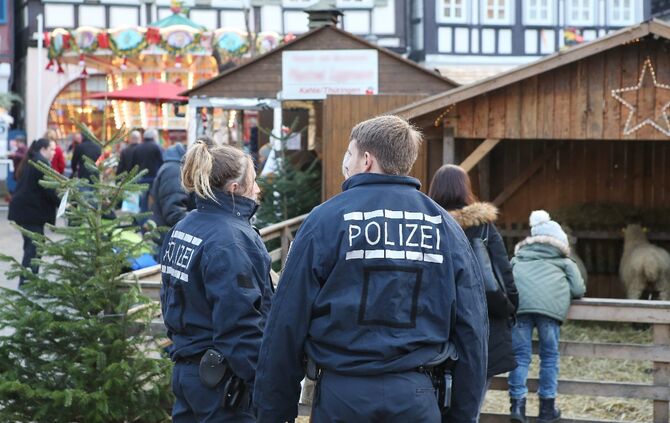 Polizei Weihnachtsmarkt Schorndorf Sicherheit terror