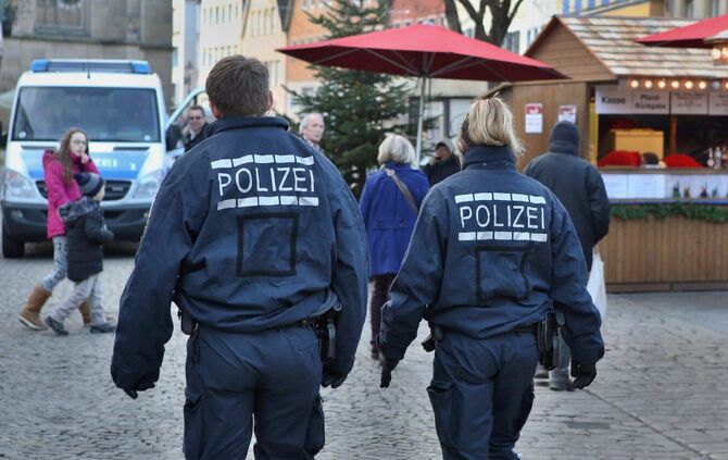 Polizei Weihnachtsmarkt Schorndorf Sicherheit terror