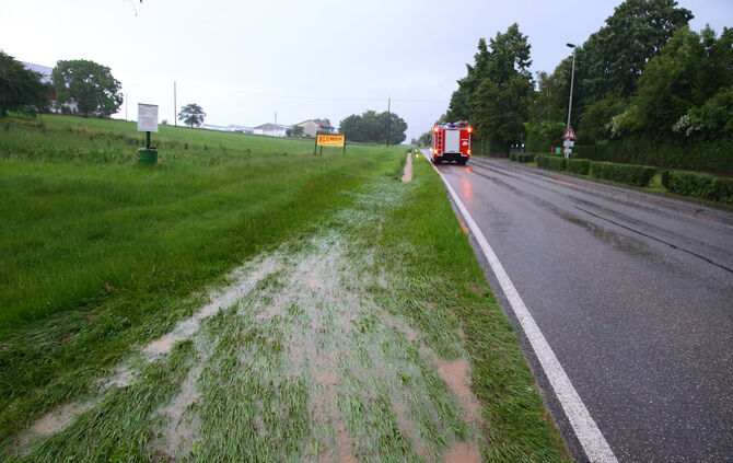 Starkregen sorgt für Überflutungen in Weiler zum Stein - Bild 20_2