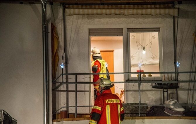 Waermestrahler faengt Feuer - Rauchmelder verhindert Wohnungsbrand - Bild 01_4
