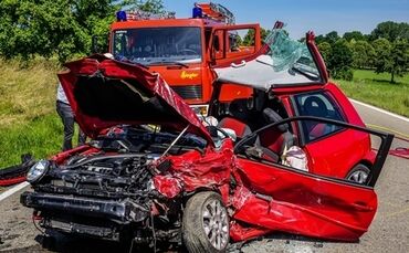 Frontalzusammenstoss auf der L 1147 - mehrere Verletzte - Bild 03_0