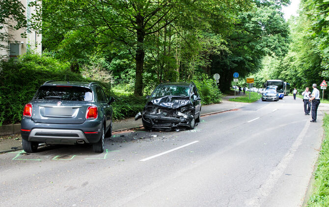Frontalzusammenstoß - Bild 11_12