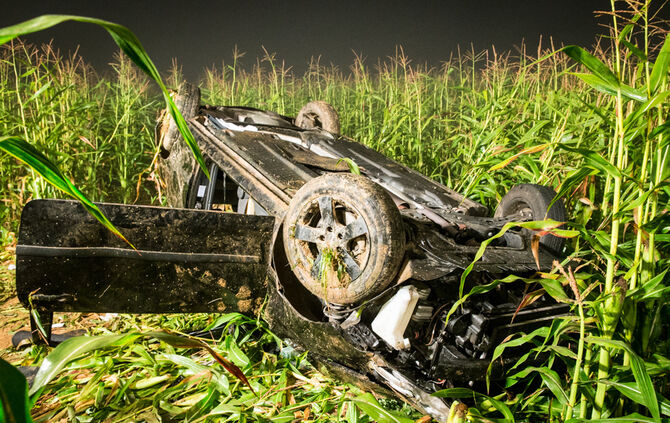 Zwei Tote bei schwerem Unfall - Bild 07_0