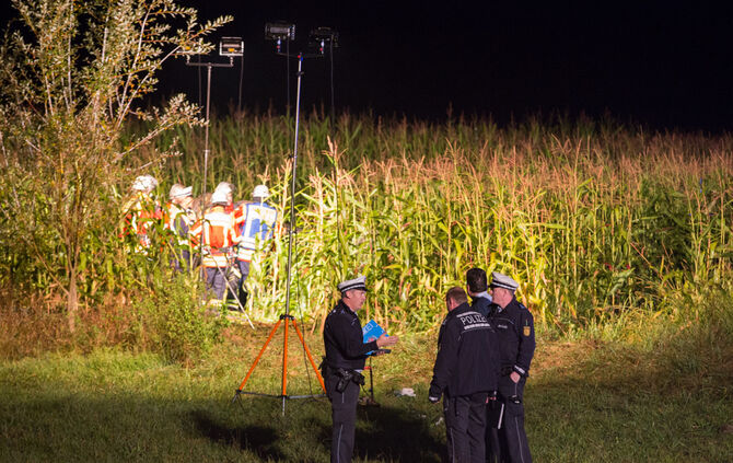 Zwei Tote bei schwerem Unfall - Bild 09_9