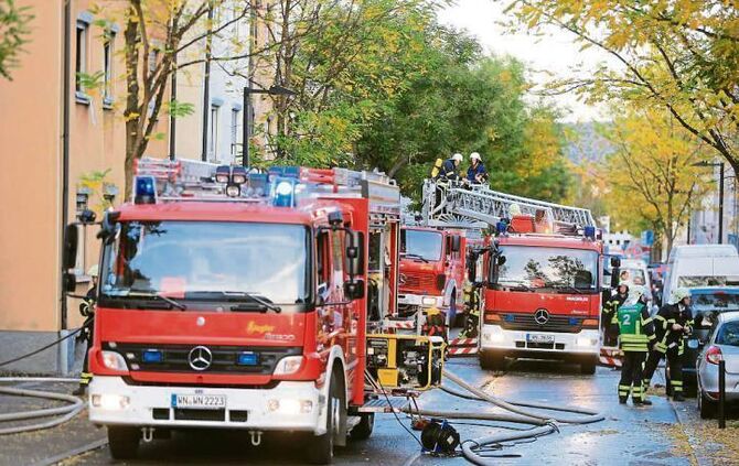 Brand 22.10.2013 Fronackerstraße Waiblingen mindestens ein Toter ( Ausländer )