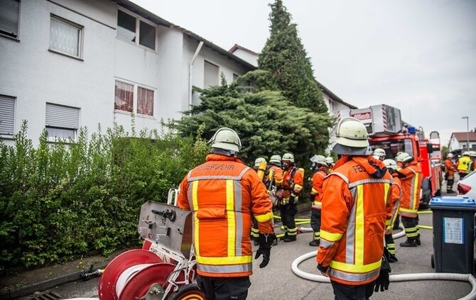 Küchenbrand fordert mehrere Verletzte - Bild 01_0