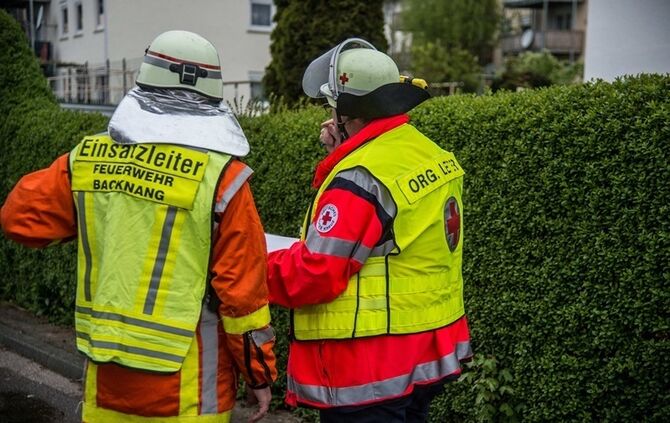 Küchenbrand fordert mehrere Verletzte - Bild 09_8