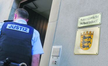 Amtsgericht Schorndorf Symbol Symbolbild