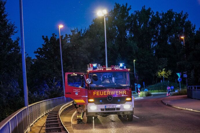 Wendlingen: Grosse Suchaktion nach vermisster Person im Neckar
