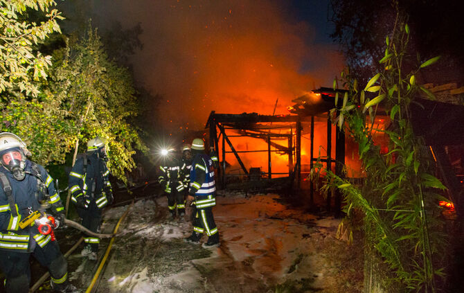 Feldscheuer niedergebrannt - Bild 10_1