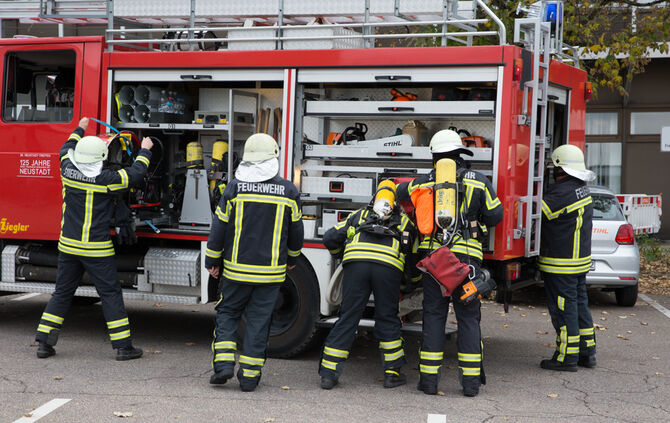 Große Feuerwehrübung bei Stihl Neustadt - Bild 03_2