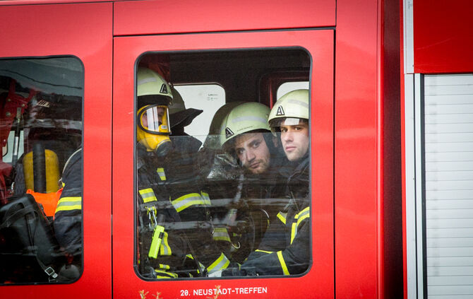 Große Feuerwehrübung bei Stihl Neustadt - Bild 06_5