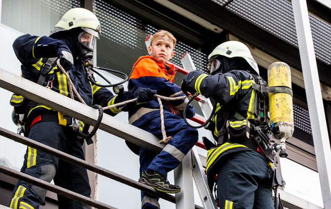 Große Feuerwehrübung bei Stihl Neustadt - Bild 31_26