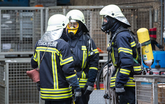 Große Feuerwehrübung bei Stihl Neustadt - Bild 63_50
